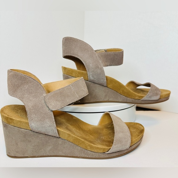 LUCKY BRAND Women's Brown Taupe Kamilia Wedge Sandals Open Toe Wedge Heel Size10 - Picture 1 of 8